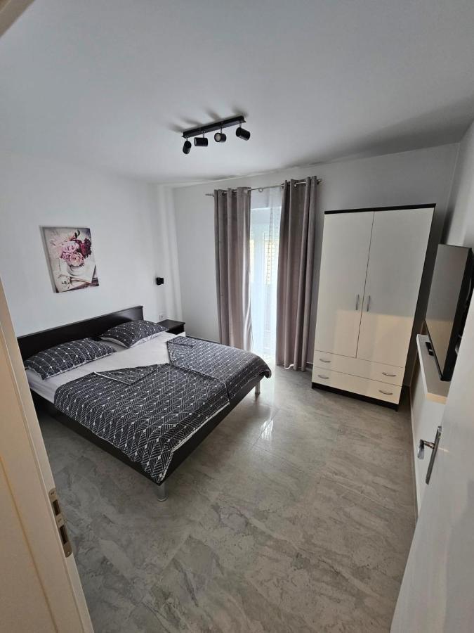 Apartments Miriam Srima โวดีเซ ภายนอก รูปภาพ