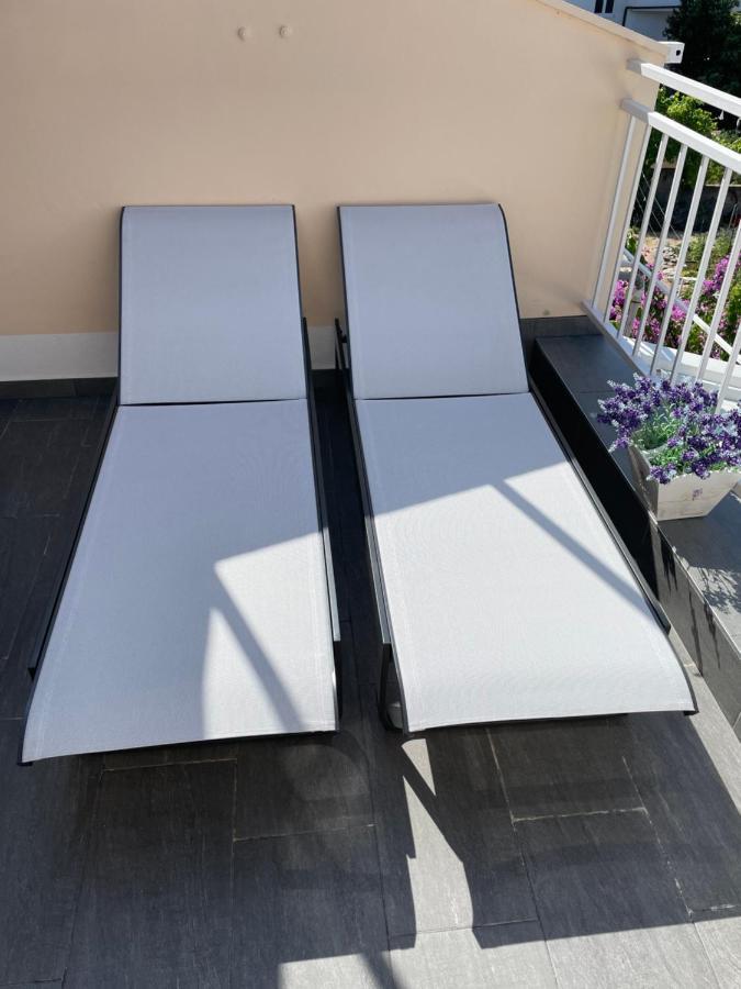 Apartments Miriam Srima โวดีเซ ภายนอก รูปภาพ