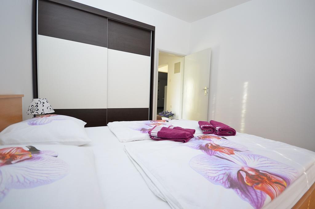 Apartments Miriam Srima โวดีเซ ภายนอก รูปภาพ