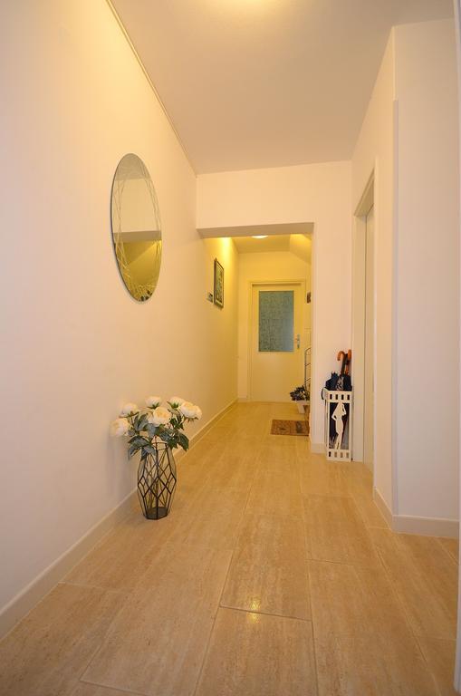 Apartments Miriam Srima โวดีเซ ภายนอก รูปภาพ
