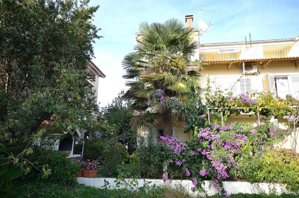 Apartments Miriam Srima โวดีเซ ภายนอก รูปภาพ