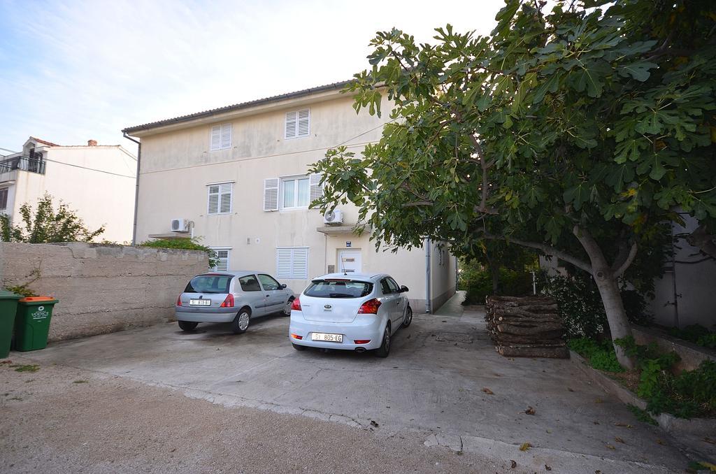Apartments Miriam Srima โวดีเซ ภายนอก รูปภาพ